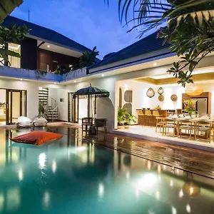 https://villa-frangipani-mawe-at-berawa.ubudhotelsnow.com