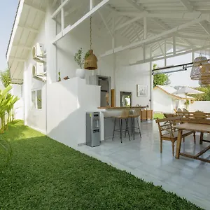 https://the-bingin-beach-villas.hotelsseminyak.net