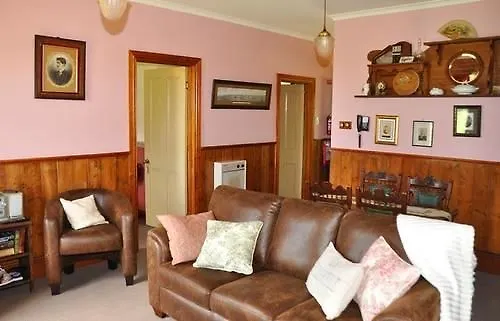Killynaught Spa Cottages Boat Harbour Country house
